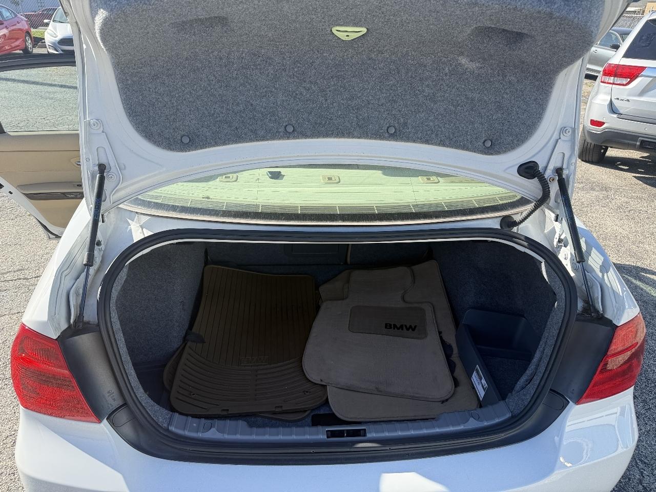 BMW 3-Series 328xi 2007
