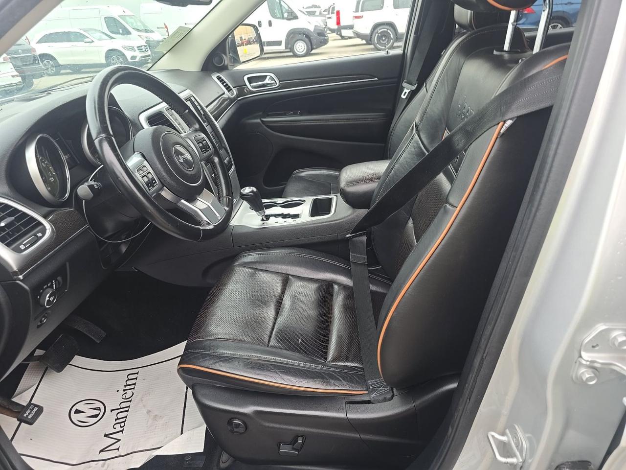 Jeep Grand Cherokee  2011