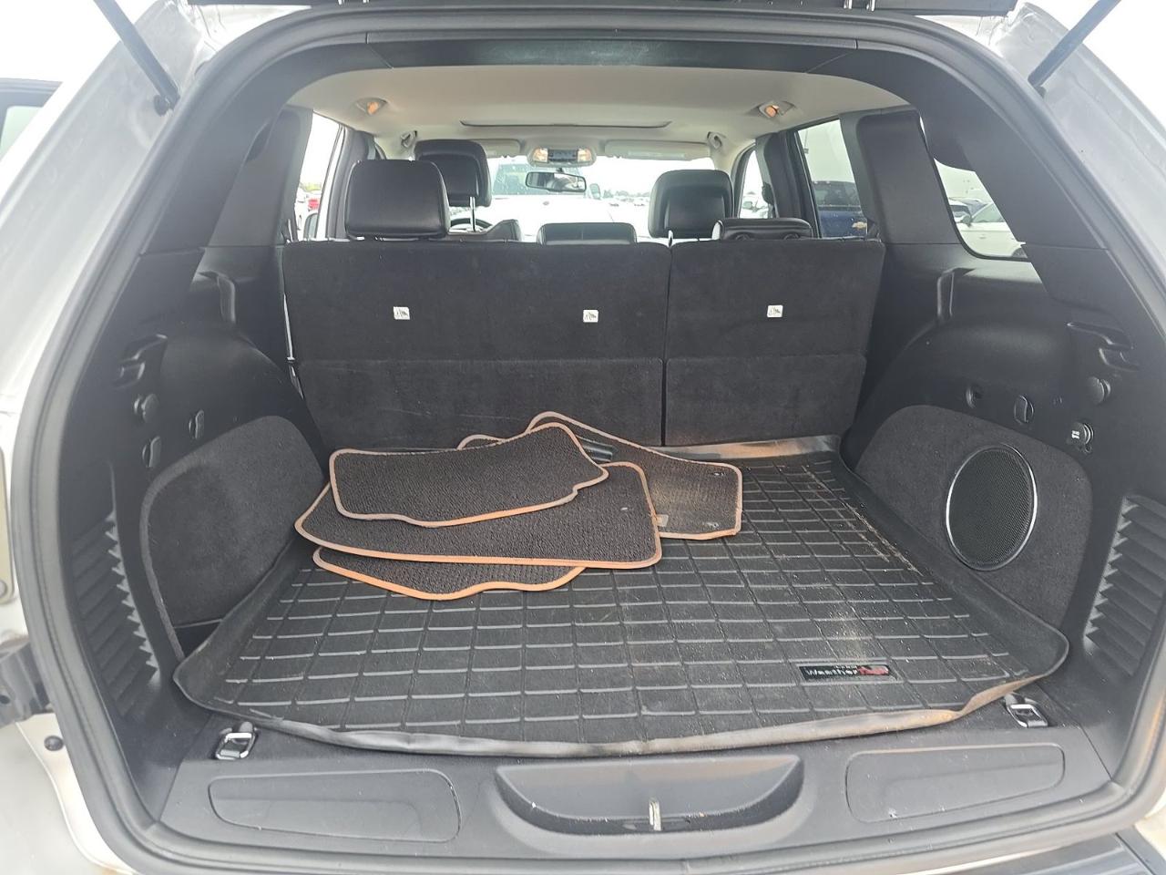 Jeep Grand Cherokee  2011