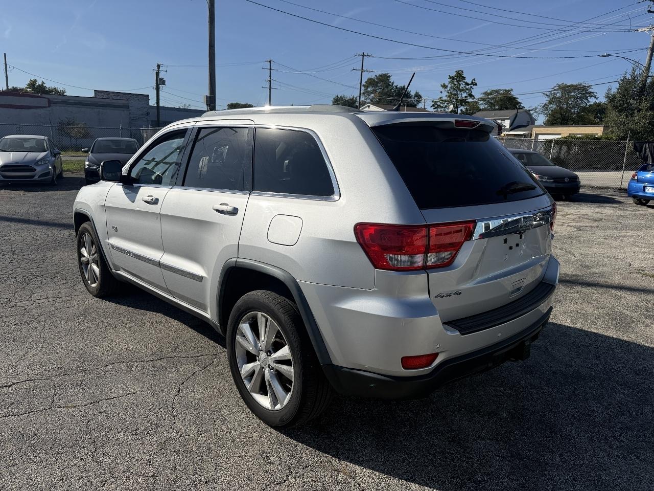 Jeep Grand Cherokee  2011