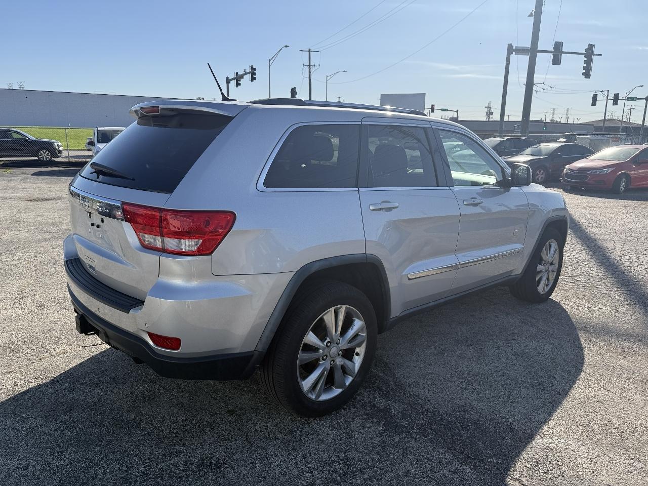 Jeep Grand Cherokee  2011