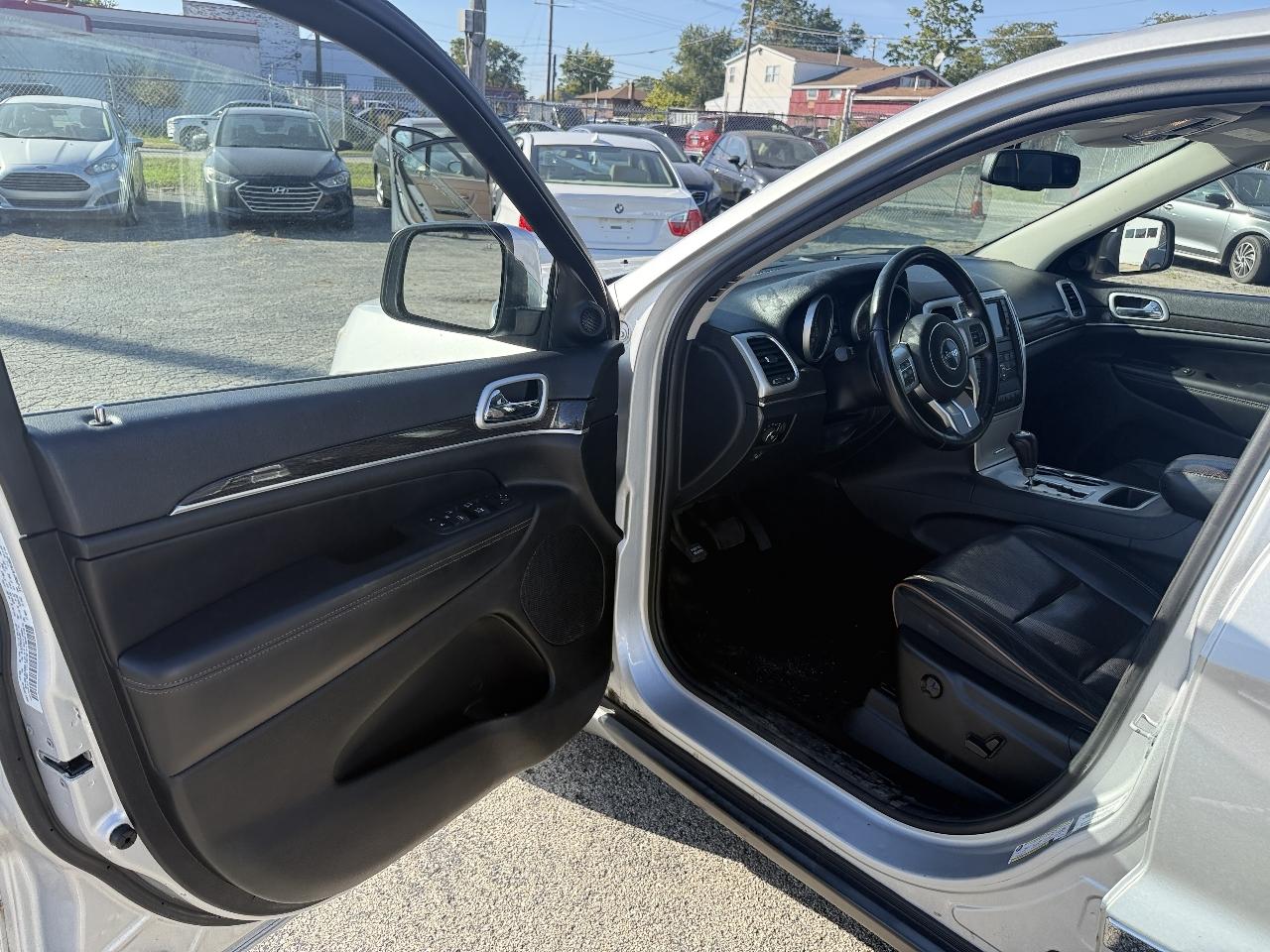 Jeep Grand Cherokee  2011