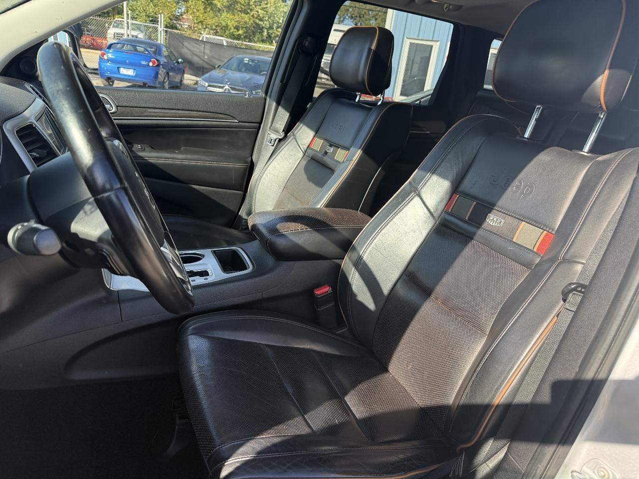 Jeep Grand Cherokee  2011
