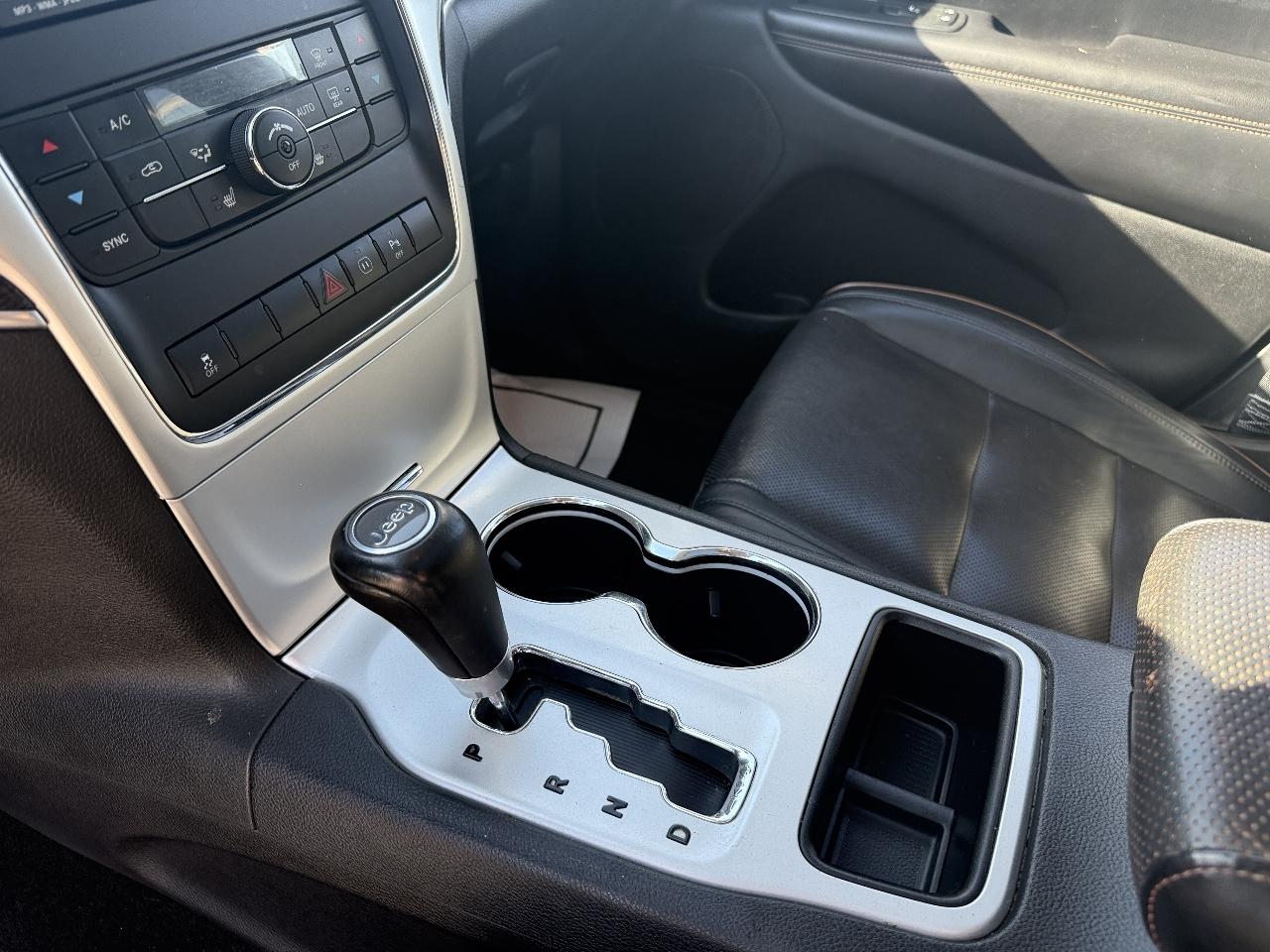 Jeep Grand Cherokee  2011