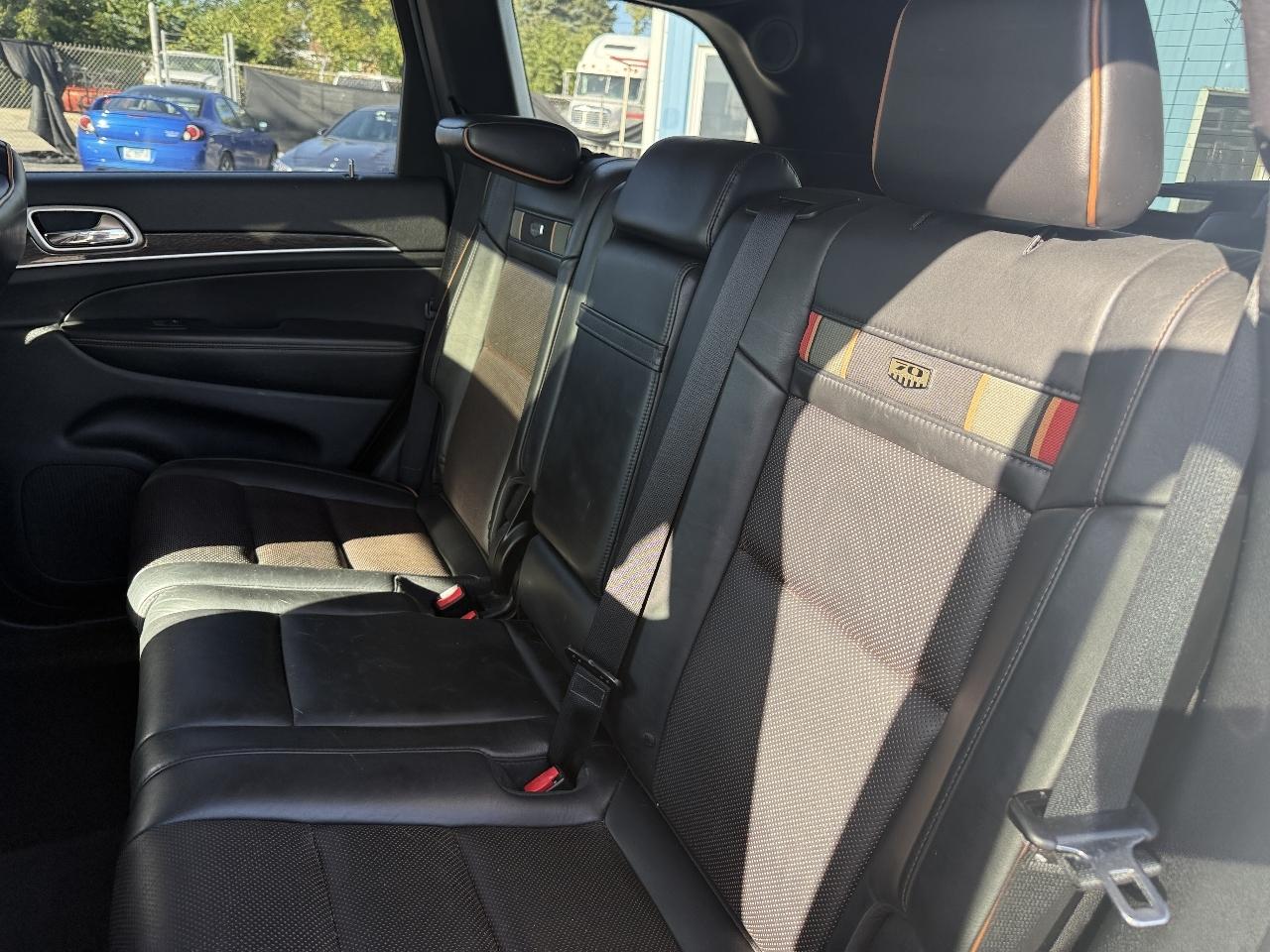 Jeep Grand Cherokee  2011