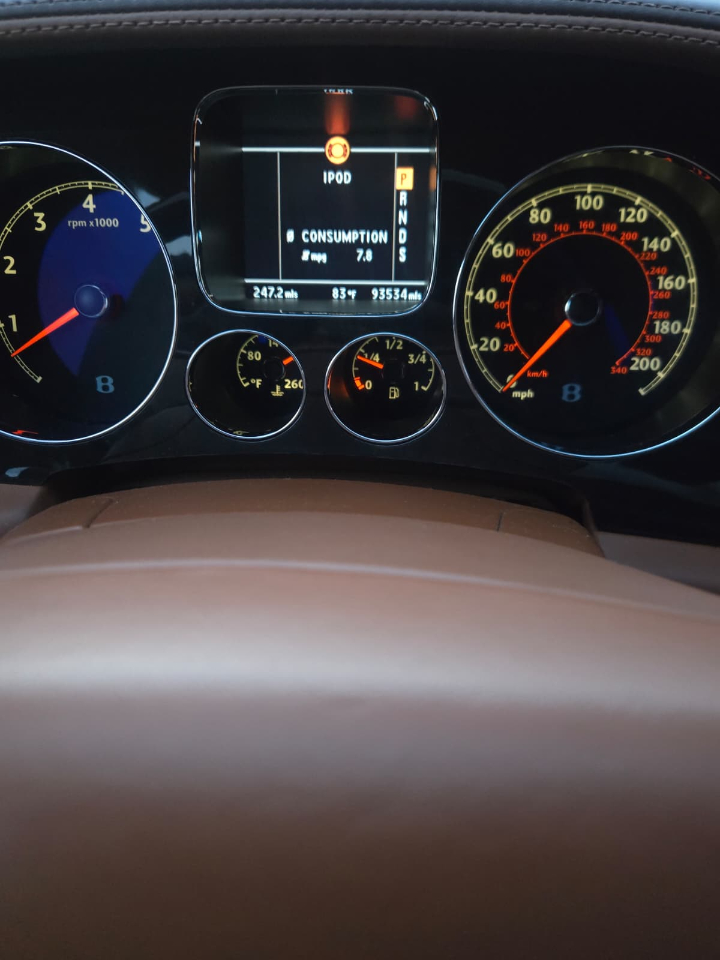 Bentley Continental Flying Spur Sedan 2011 Bentley Continental Flying Spur Sedan 2011