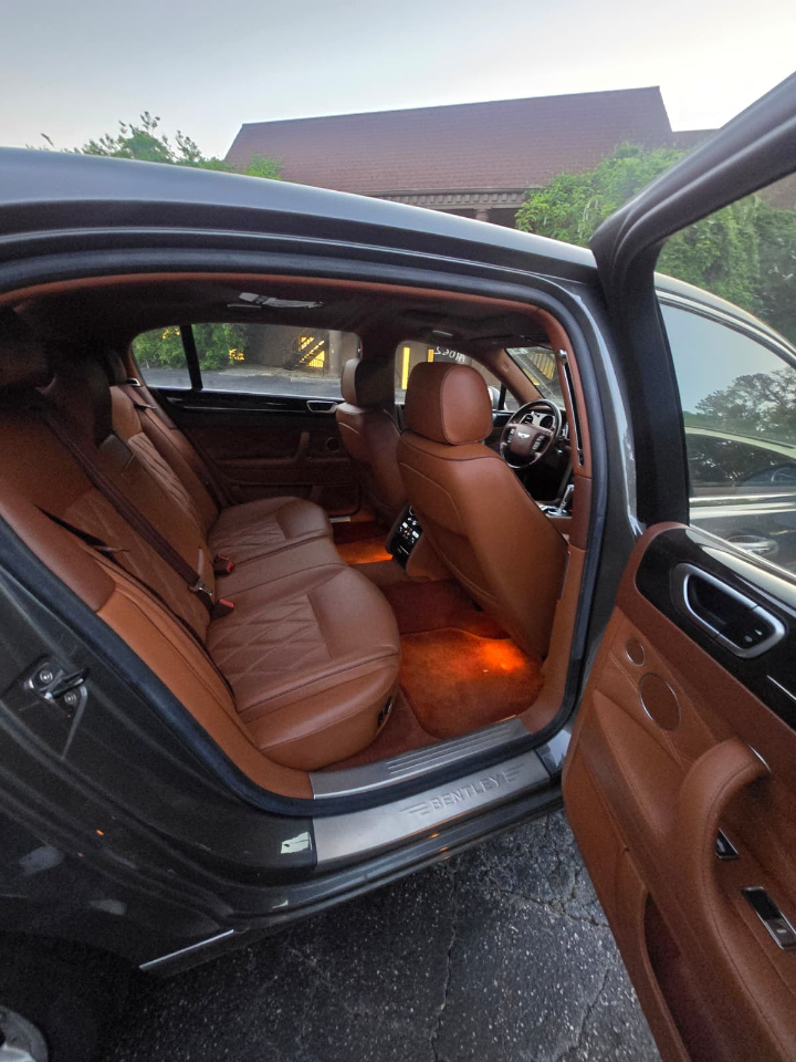 Bentley Continental Flying Spur Sedan 2011 Bentley Continental Flying Spur Sedan 2011