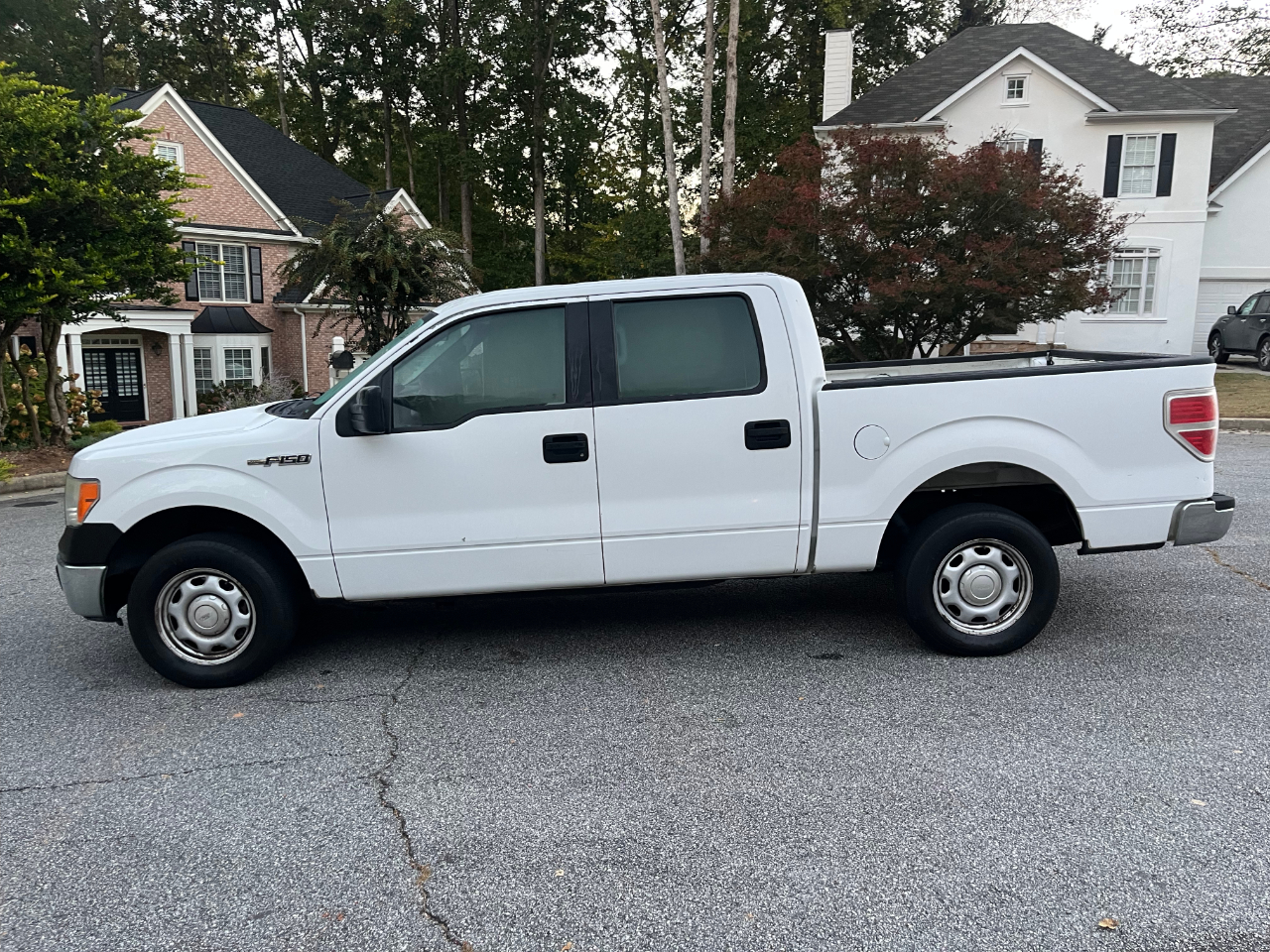 Ford F-150 XL SuperCrew 5.5-ft. Bed 2WD 2014 Ford F-150 XL SuperCrew 5.5-ft. Bed 2WD 2014
