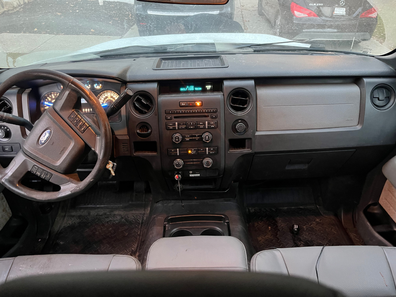 Ford F-150 XL SuperCrew 5.5-ft. Bed 2WD 2014 Ford F-150 XL SuperCrew 5.5-ft. Bed 2WD 2014