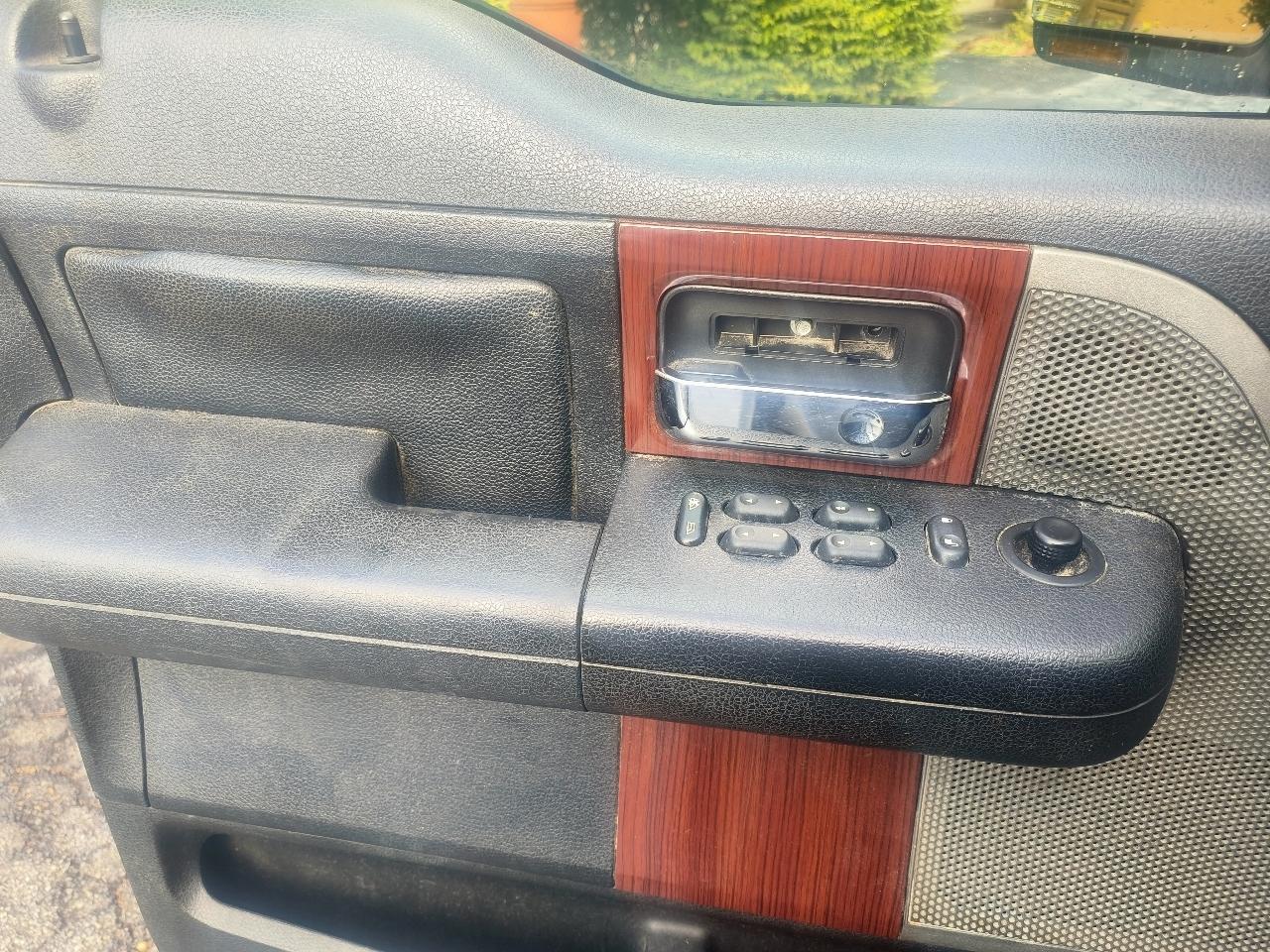 Ford F-150 XLT SuperCrew 2WD 2007