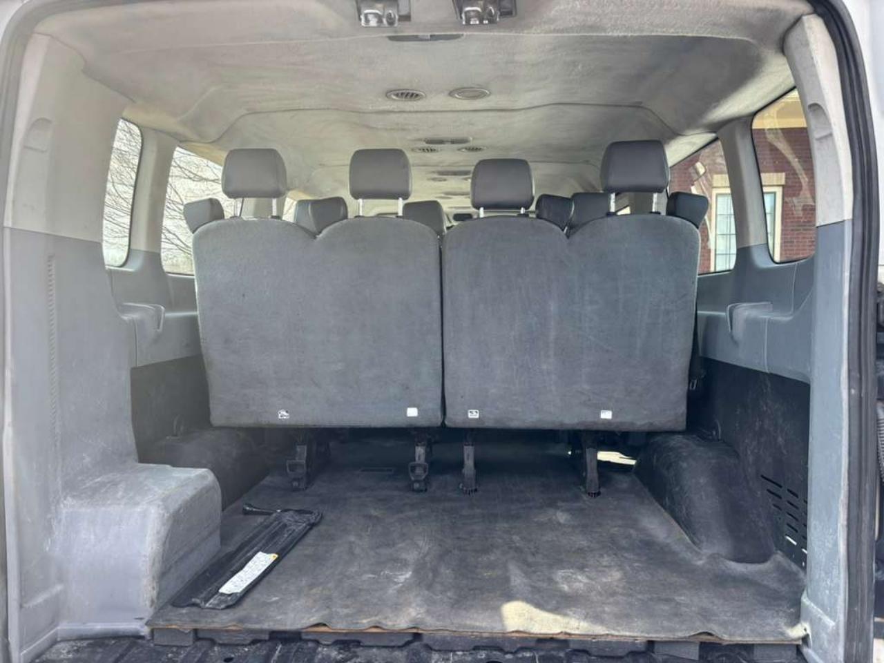 Ford Transit 350 Wagon Low Roof XL w/Sliding Pass. 148-in. WB 2018