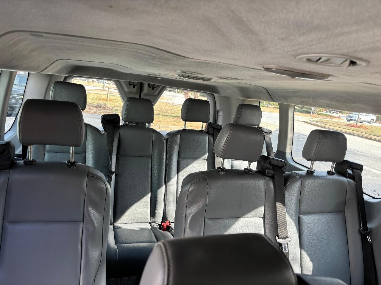 Ford Transit 350 Wagon Low Roof XL w/Sliding Pass. 148-in. WB 2018