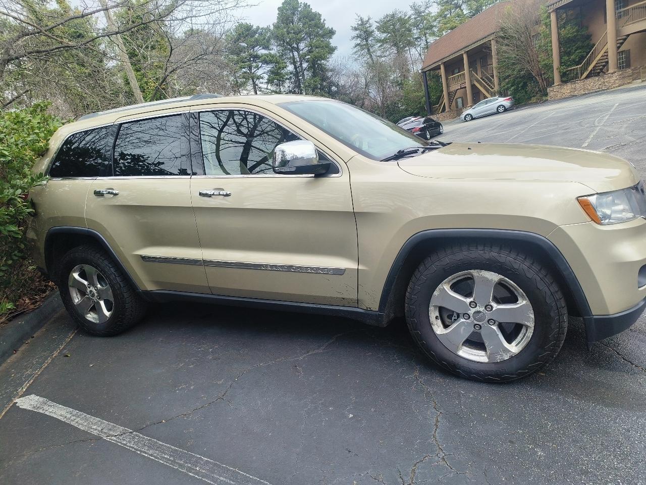 Jeep Grand Cherokee Overland 4WD 2011