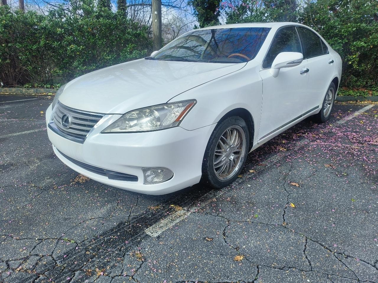 Lexus ES 350 Sedan 2011