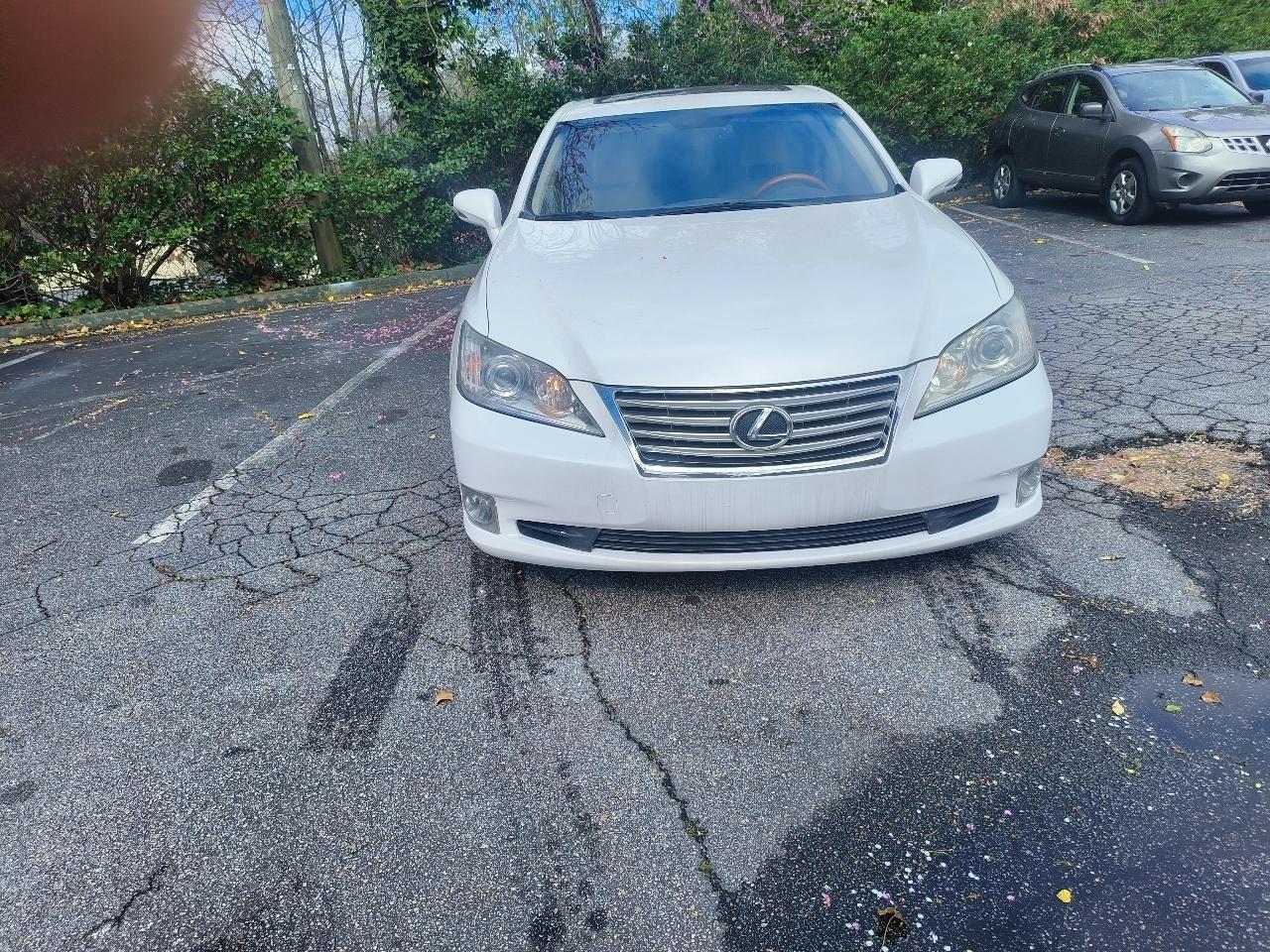 Lexus ES 350 Sedan 2011