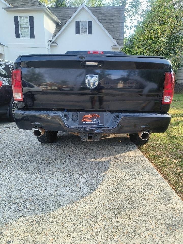 RAM 1500 ST Quad Cab 2WD 2012