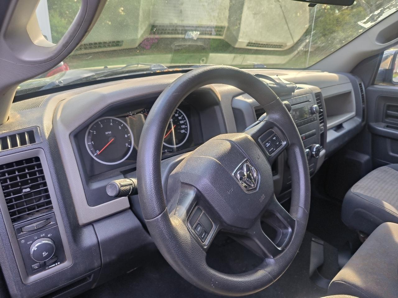 RAM 1500 ST Quad Cab 2WD 2012