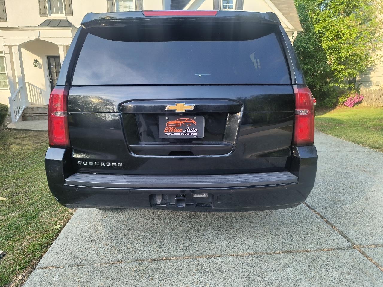 Chevrolet Suburban LT 4WD 2018