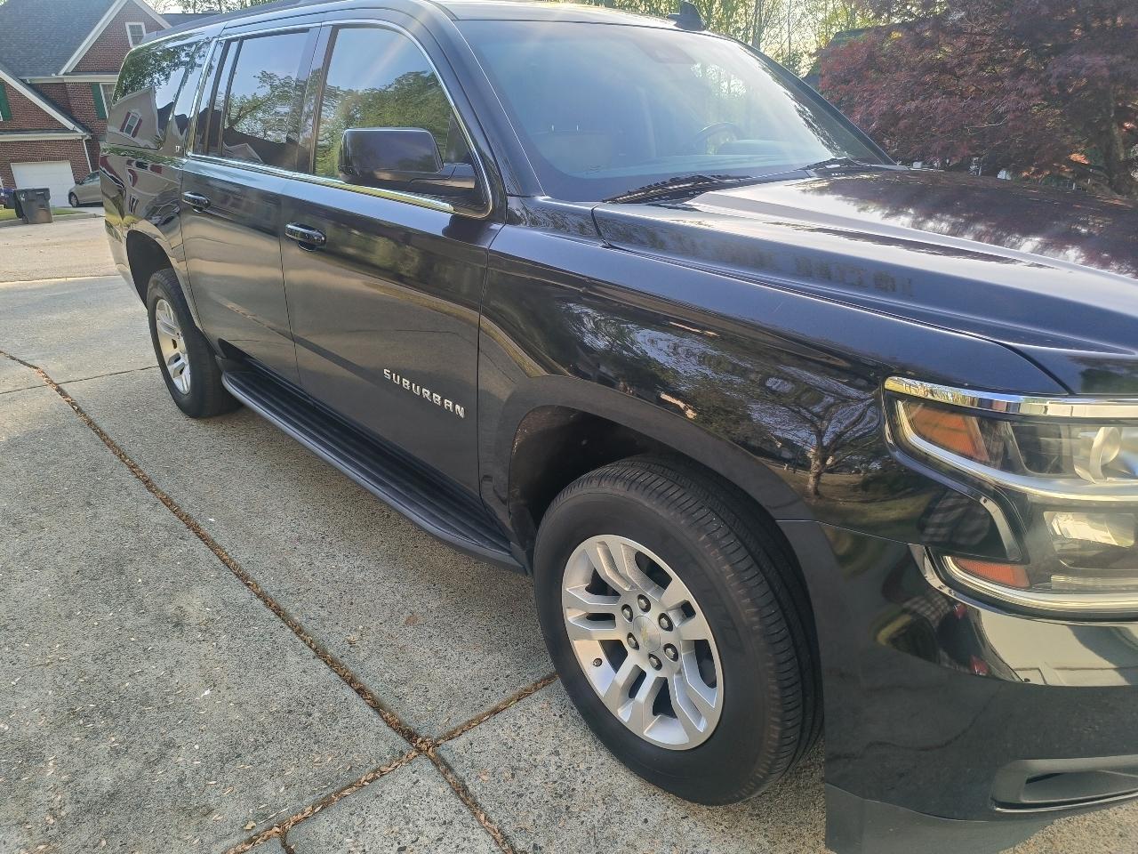 Chevrolet Suburban LT 4WD 2018