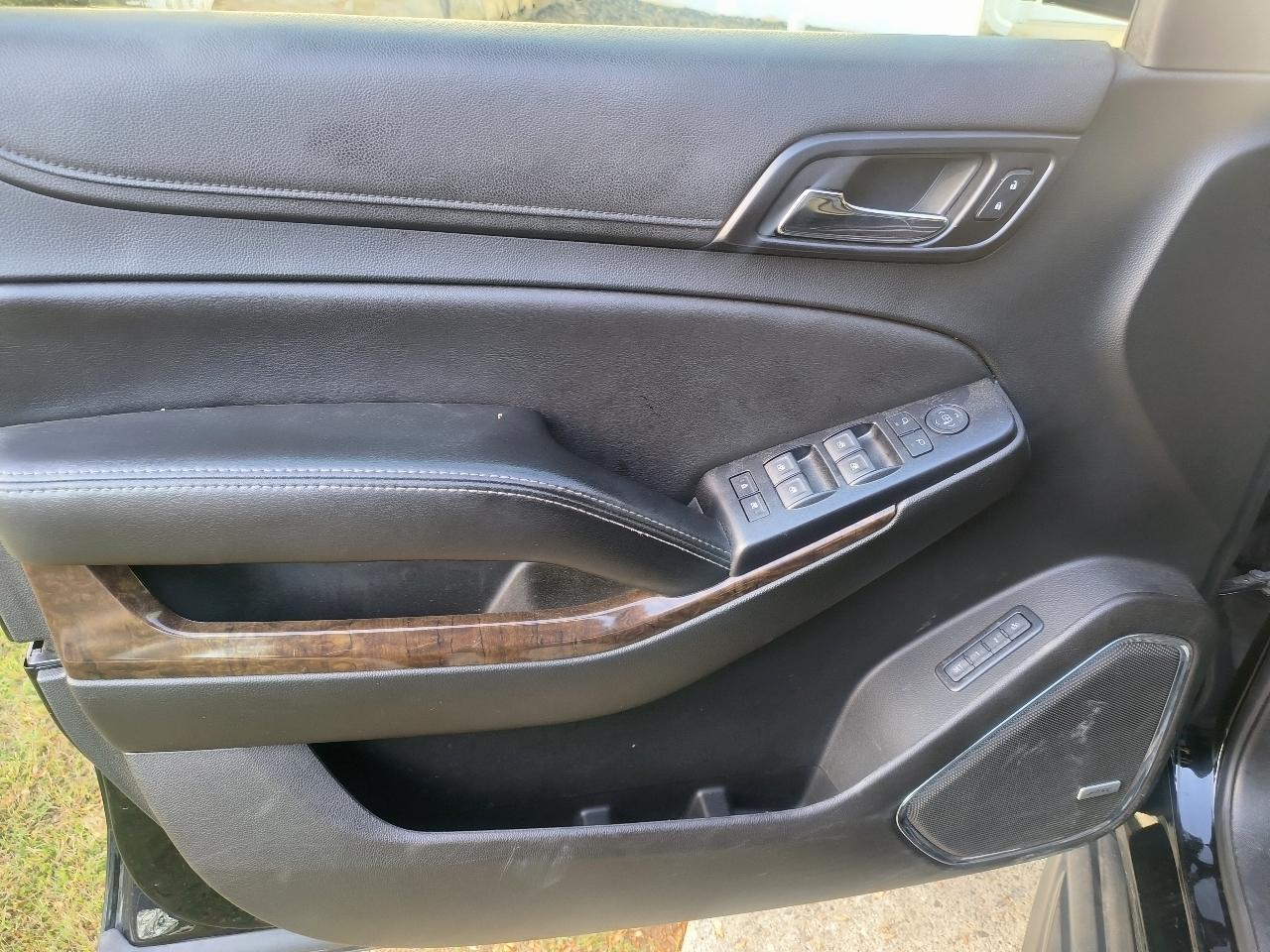 Chevrolet Suburban LT 4WD 2018