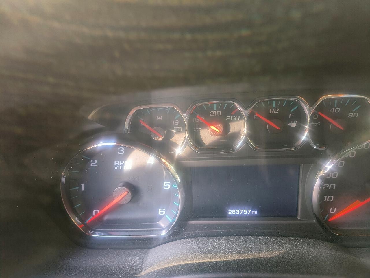 Chevrolet Suburban LT 4WD 2018