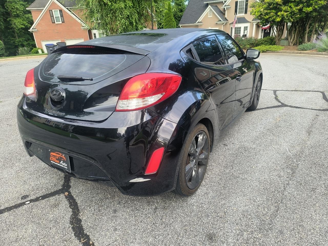 Hyundai Veloster Base 6MT 2016