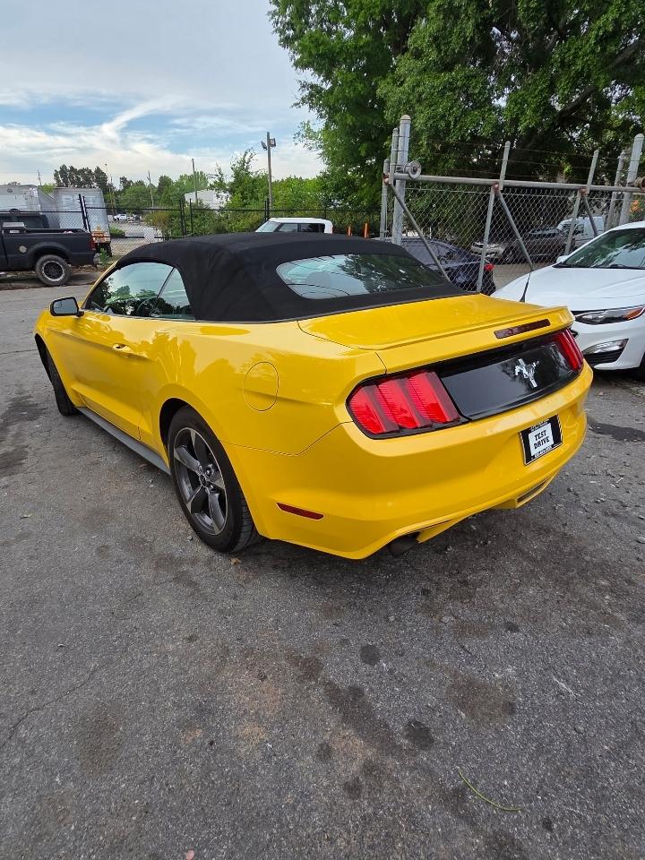 Ford Mustang V6 Convertible 2015