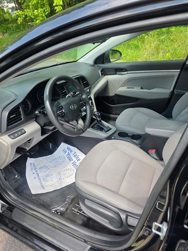 Hyundai Elantra Limited 2019