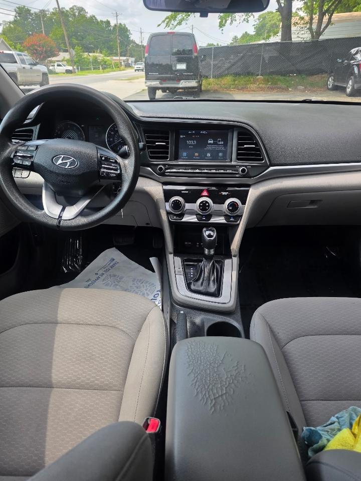 Hyundai Elantra Limited 2019