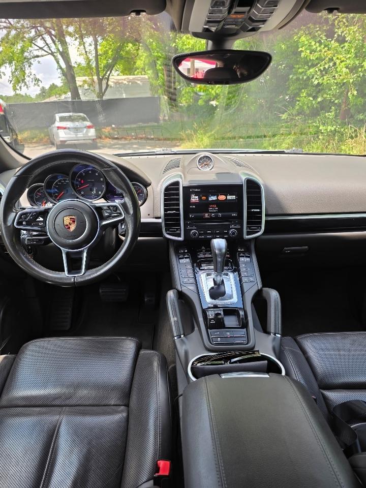 Porsche Cayenne Base 2017