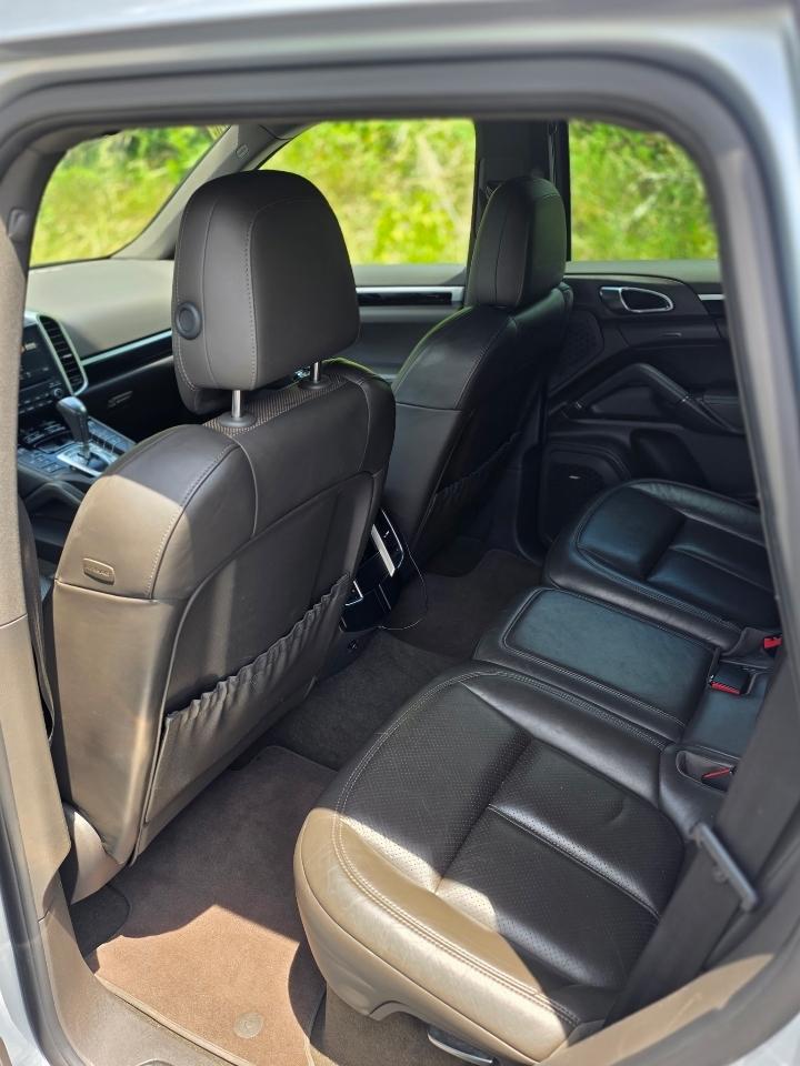 Porsche Cayenne Base 2017