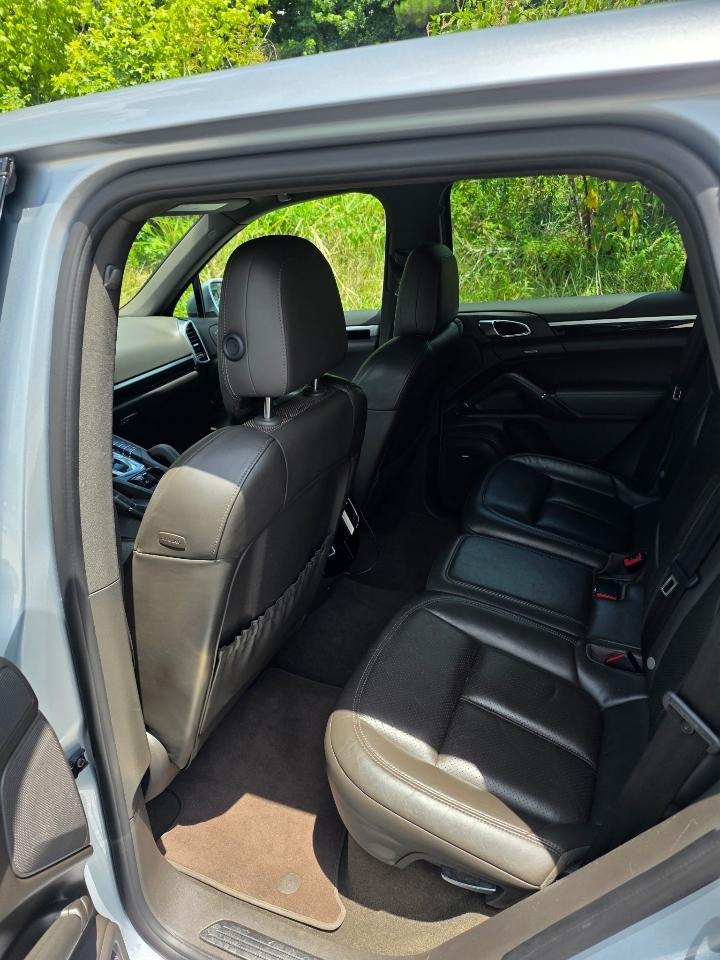 Porsche Cayenne Base 2017