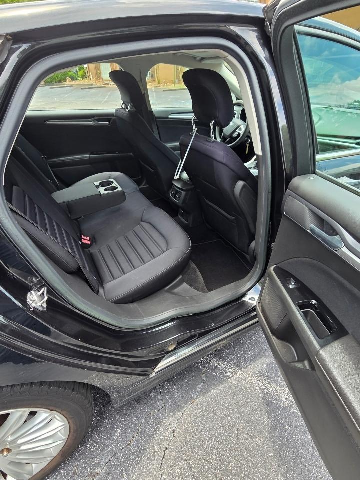 Ford Fusion Hybrid SE 2013