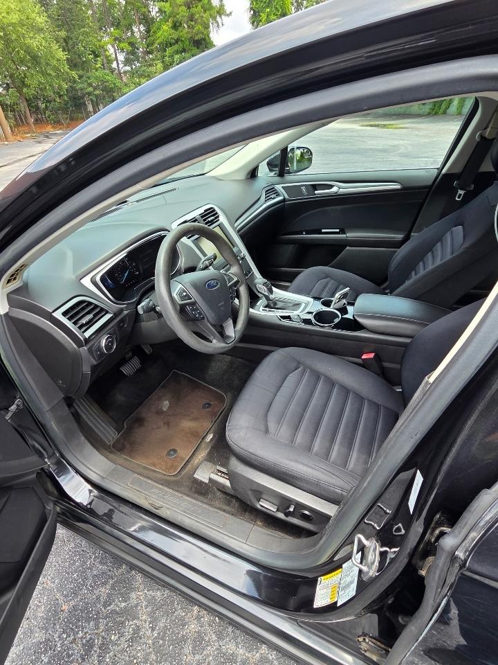 Ford Fusion Hybrid SE 2013