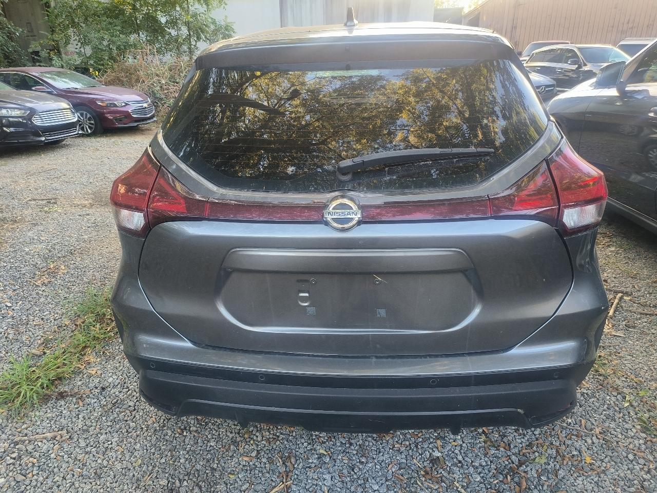 Nissan Kicks S 2021