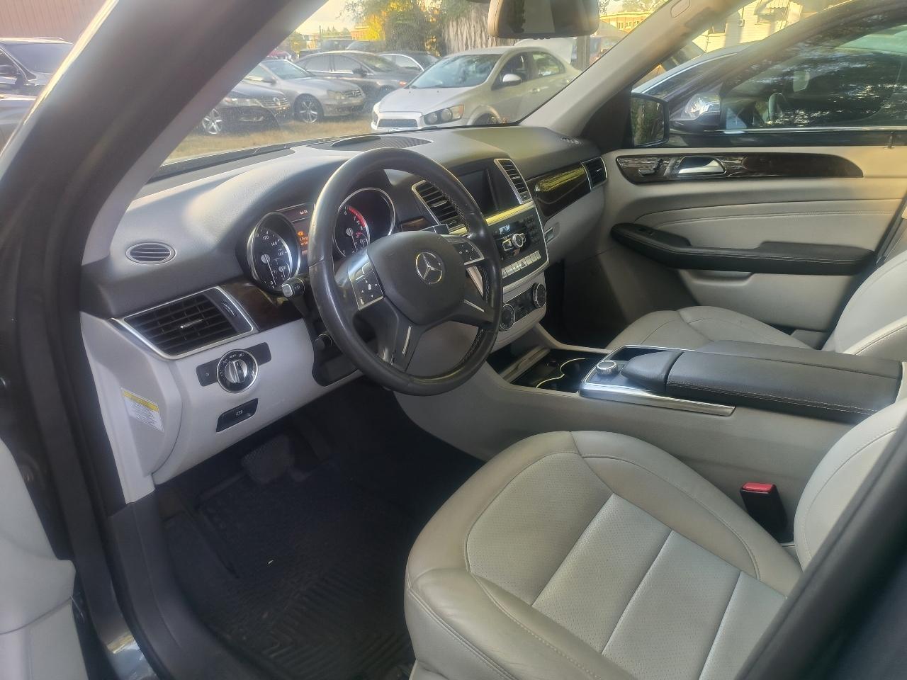 Mercedes-Benz M-Class ML350 4MATIC 2013
