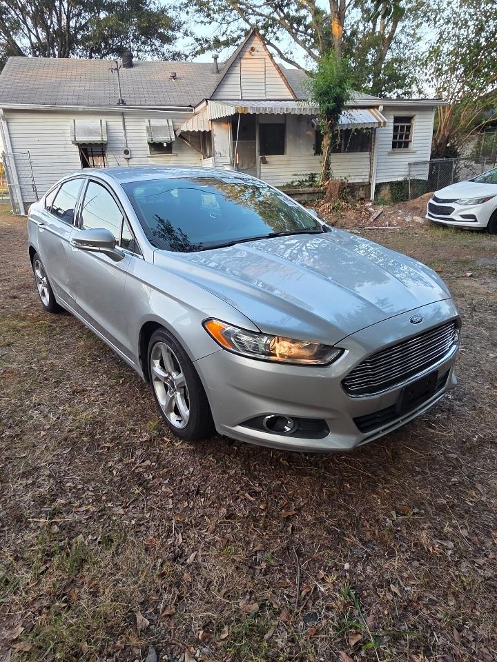 Ford Fusion SE 2016