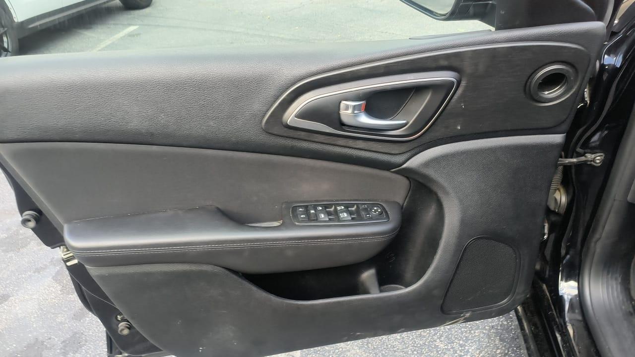 Chrysler 200 Limited 2015
