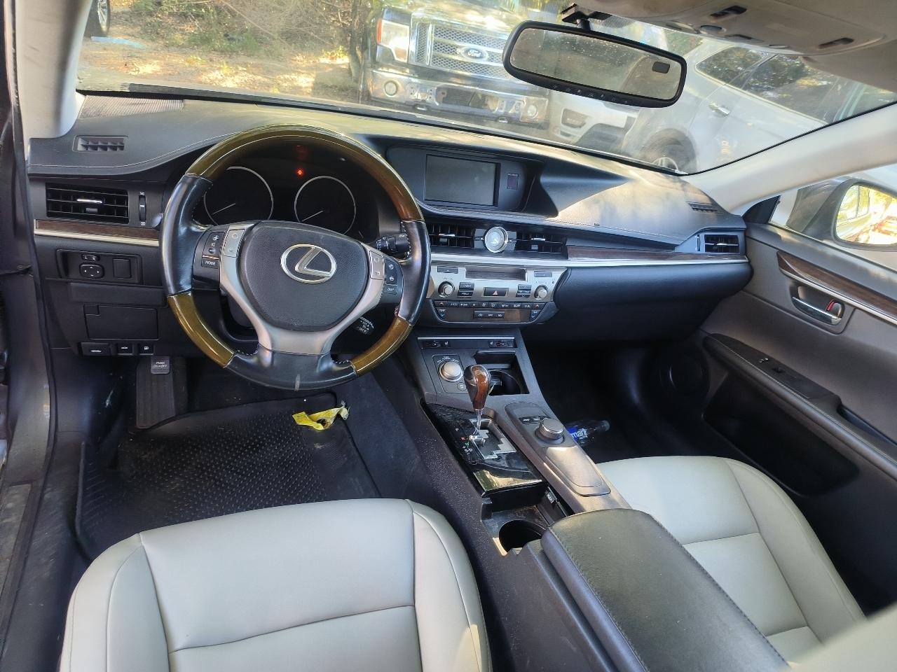 Lexus ES 350 Sedan 2013