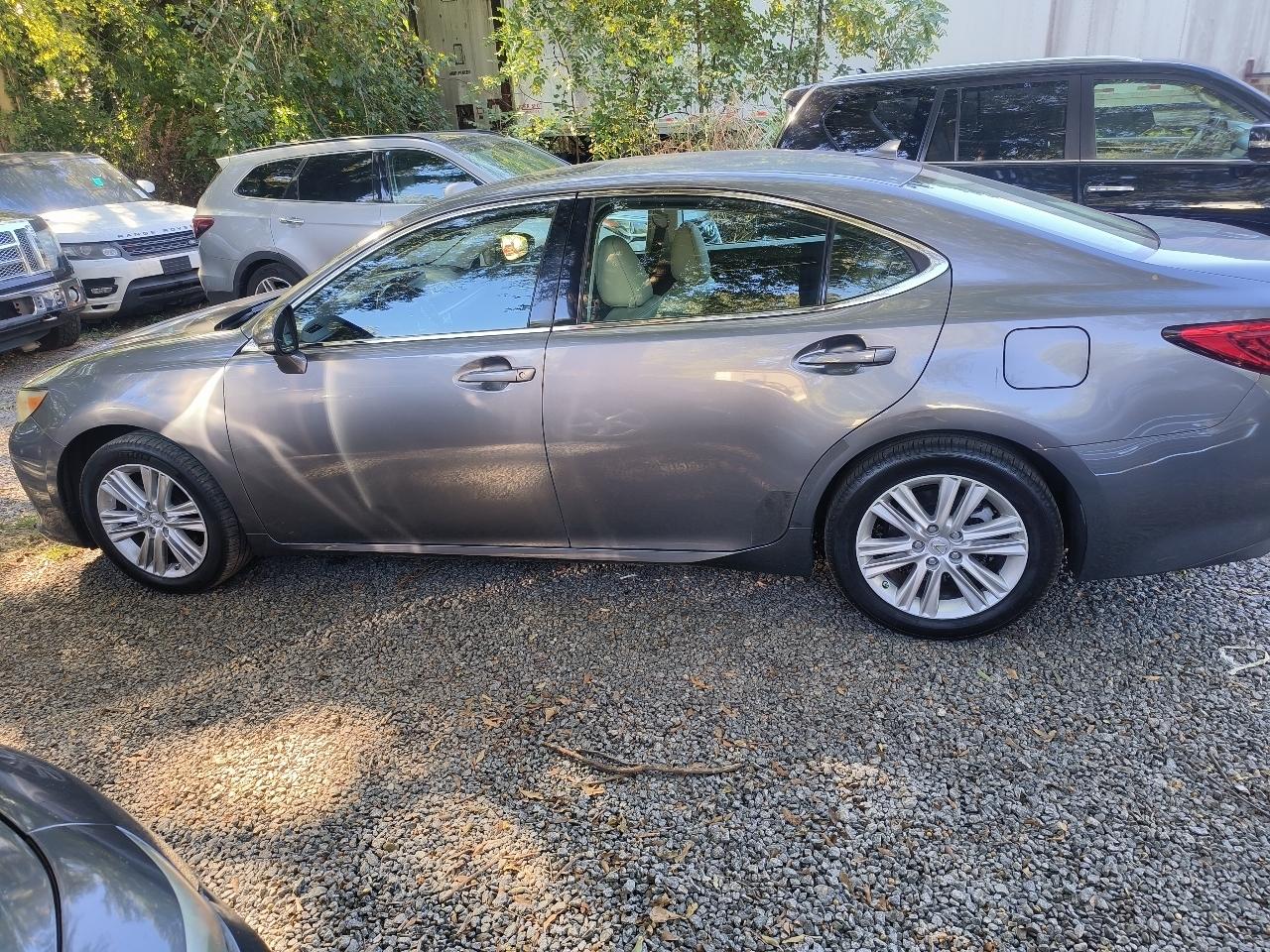Lexus ES 350 Sedan 2013