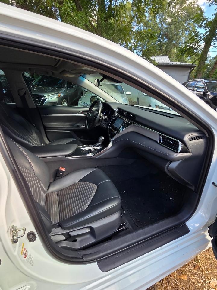 Toyota Camry 4dr Sdn SE Auto V6 2018