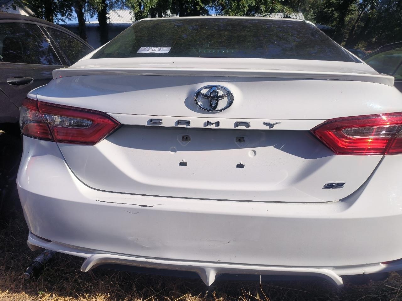 Toyota Camry 4dr Sdn SE Auto V6 2018