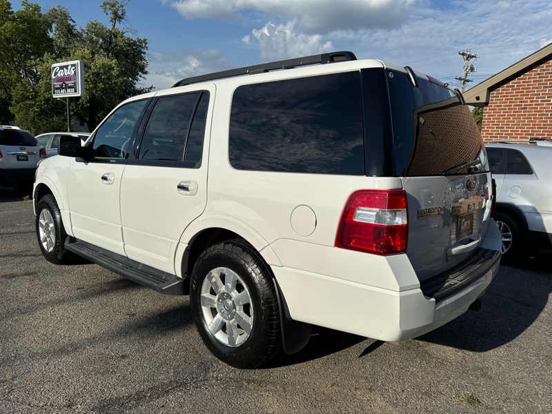 Ford Expedition  2010