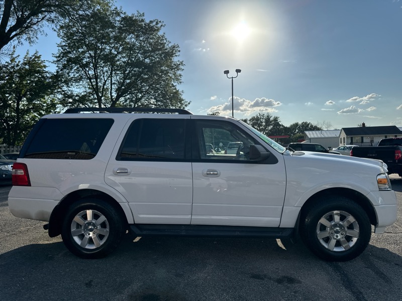 Ford Expedition  2010