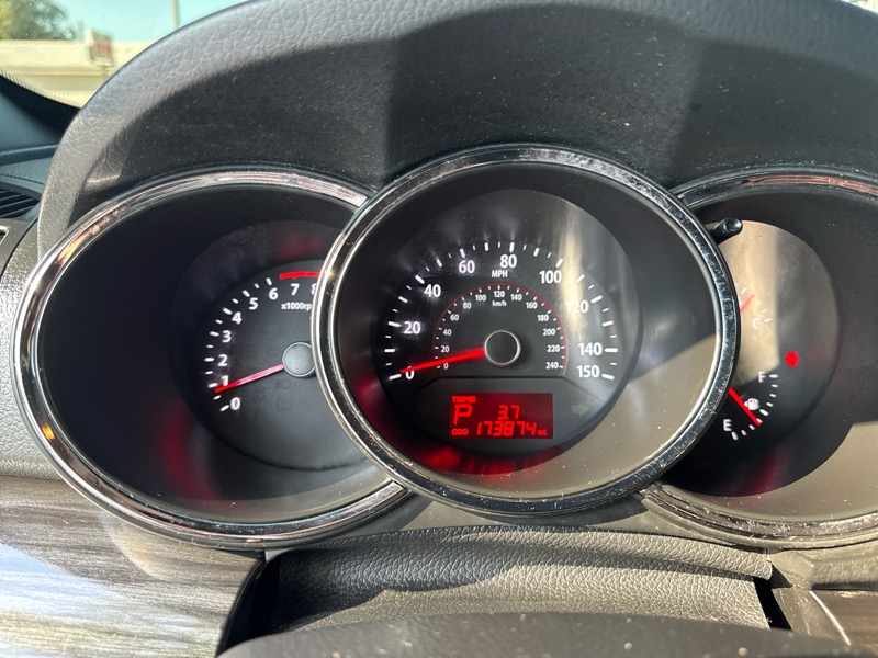 Kia Sorento LX 2WD 2013