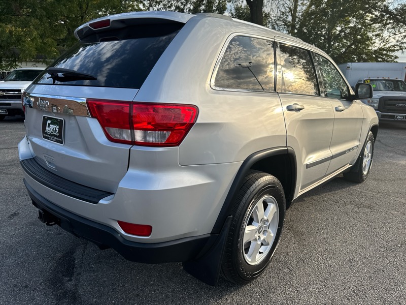 Jeep Grand Cherokee Laredo 4WD 2012