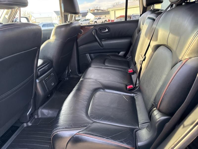 Nissan Armada Platinum AWD 2017