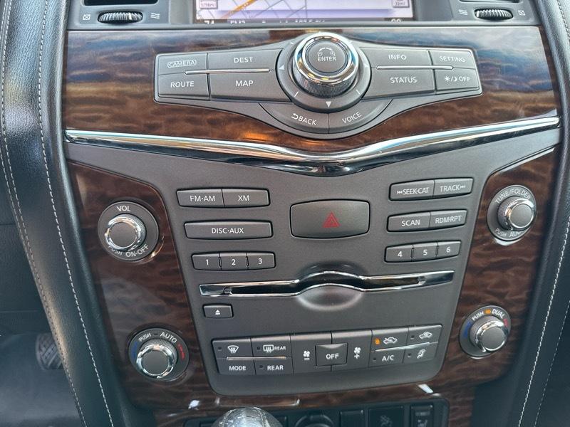 Nissan Armada Platinum AWD 2017