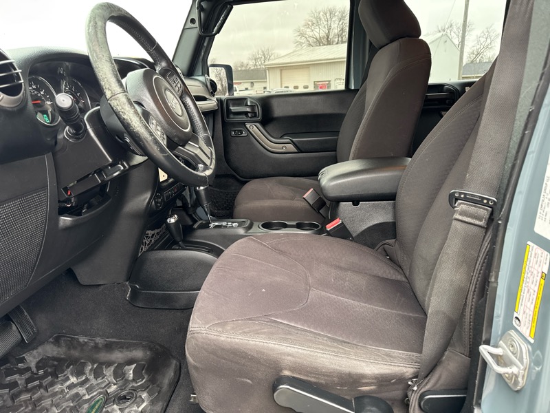 Jeep Wrangler Unlimited Sport 4WD 2014