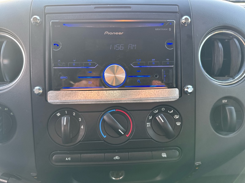 Ford F-150 4WD SuperCrew 139" XLT 2007